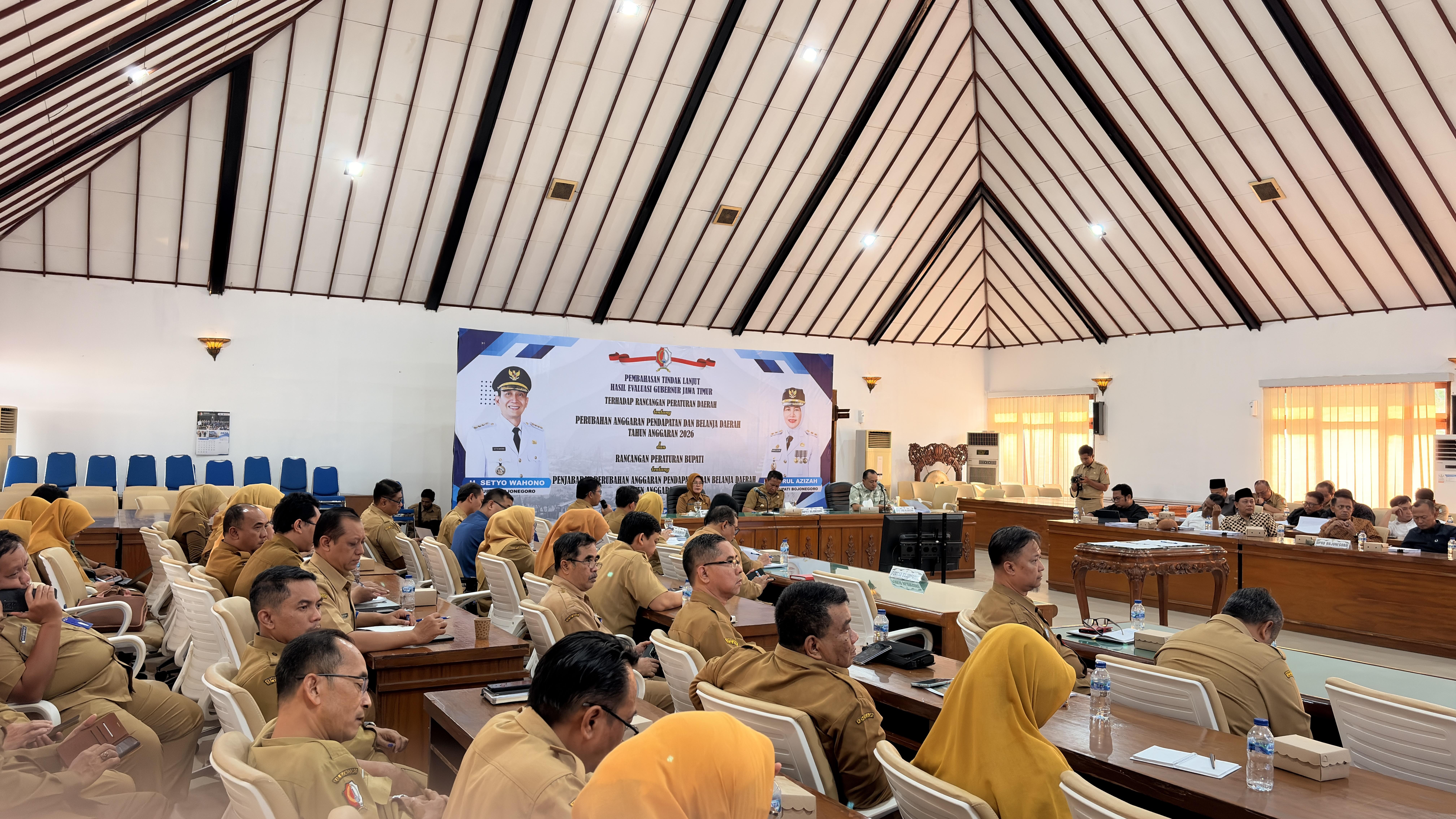 Tindak Lanjut Evaluasi Gubernur Jawa Timur, Pemerintah Kabupaten Bojonegoro dan DPRD Bahas Raperda dan Raperbup terkait Perubahan APBD TA 2026